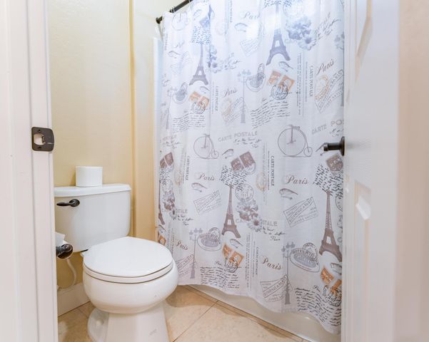 2994 Scoon Court, Tulare, CA 93274