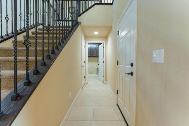 2994 Scoon Court, Tulare, CA 93274