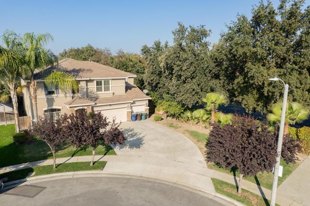 2994 Scoon Court, Tulare, CA 93274