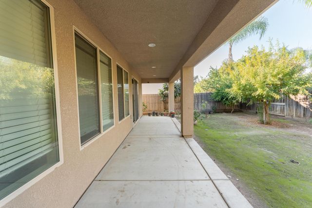 2994 Scoon Court, Tulare, CA 93274