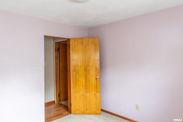 966 N 7TH Avenue, Canton, IL 61520