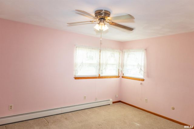 966 N 7TH Avenue, Canton, IL 61520