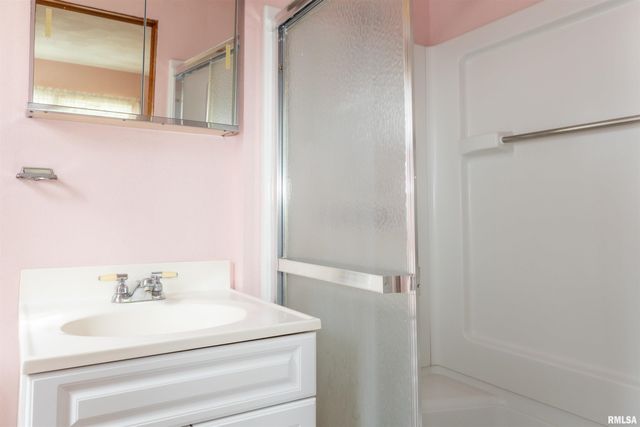 966 N 7TH Avenue, Canton, IL 61520