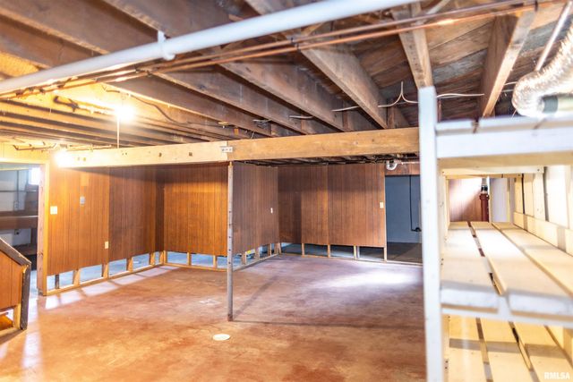 966 N 7TH Avenue, Canton, IL 61520