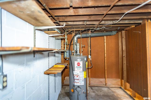 966 N 7TH Avenue, Canton, IL 61520