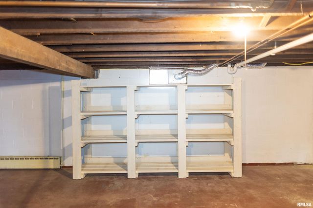 966 N 7TH Avenue, Canton, IL 61520