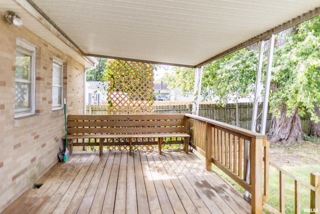 966 N 7TH Avenue, Canton, IL 61520