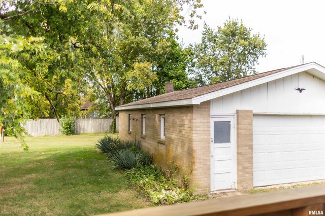 966 N 7TH Avenue, Canton, IL 61520