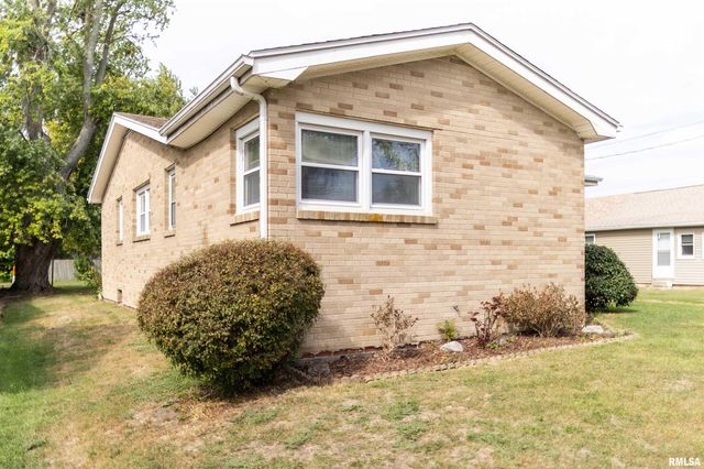 966 N 7TH Avenue, Canton, IL 61520