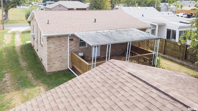 966 N 7TH Avenue, Canton, IL 61520