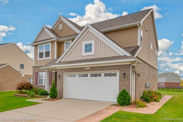 10411 N Island Lake Circle, Taylor, MI 48180