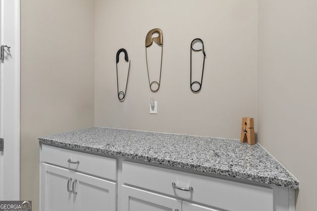6743 Winding Canyon Road, Flowery Branch, GA 30542