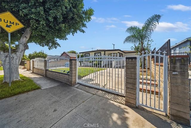 6610 San Carlos Street, Paramount, CA 90723
