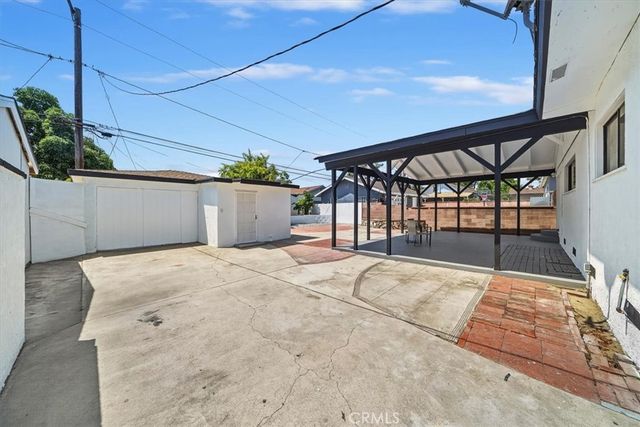 6610 San Carlos Street, Paramount, CA 90723