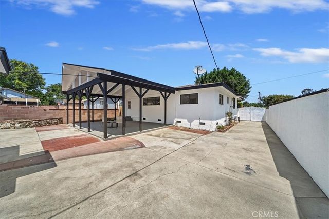 6610 San Carlos Street, Paramount, CA 90723