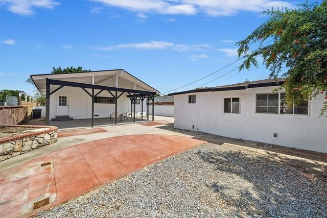 6610 San Carlos Street, Paramount, CA 90723