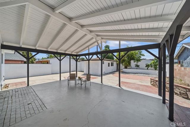 6610 San Carlos Street, Paramount, CA 90723