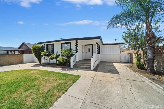6610 San Carlos Street, Paramount, CA 90723
