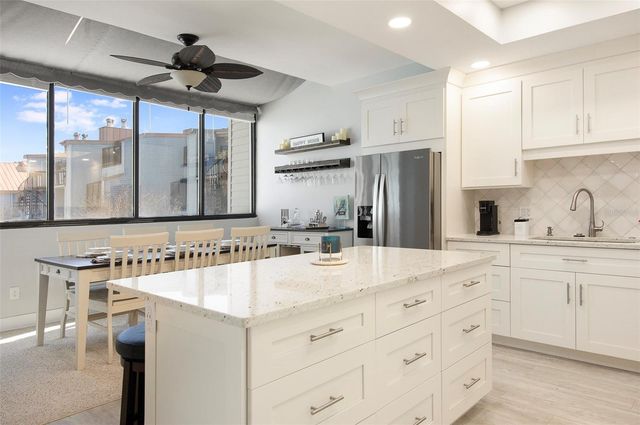 557 PINELLAS BAYWAY S 114, Tierra Verde, FL 33715