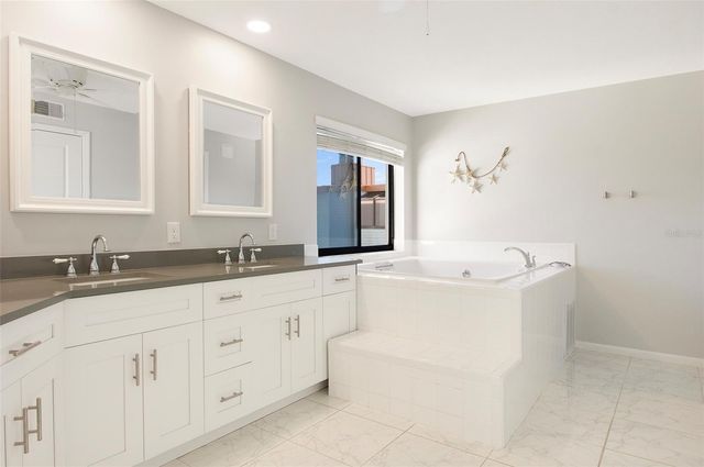 557 PINELLAS BAYWAY S 114, Tierra Verde, FL 33715