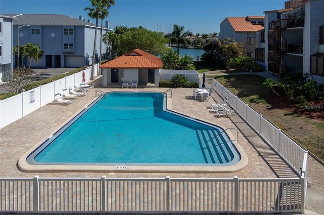 557 PINELLAS BAYWAY S 114, Tierra Verde, FL 33715