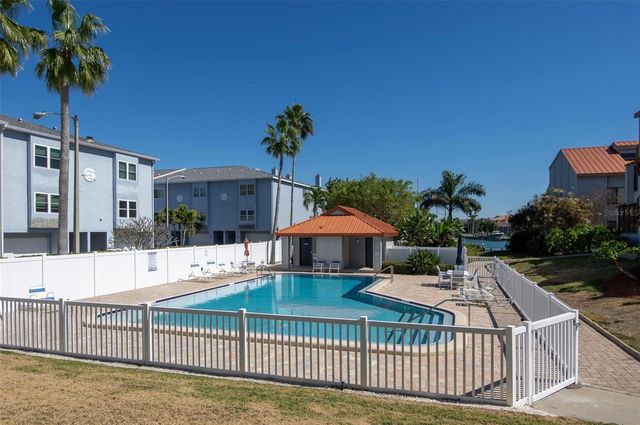 557 PINELLAS BAYWAY S 114, Tierra Verde, FL 33715