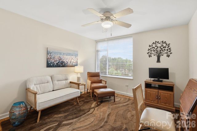 1300 Queens Road 416, Charlotte, NC 28207