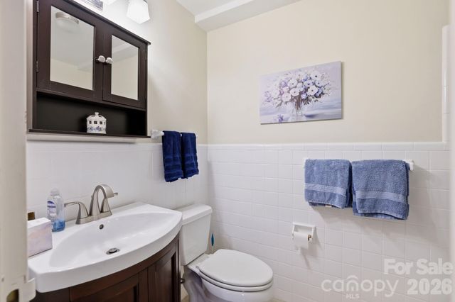 1300 Queens Road 416, Charlotte, NC 28207