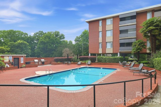 1300 Queens Road 416, Charlotte, NC 28207