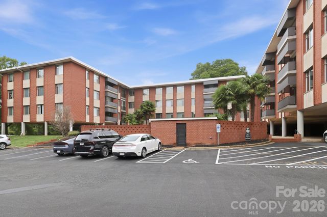 1300 Queens Road 416, Charlotte, NC 28207