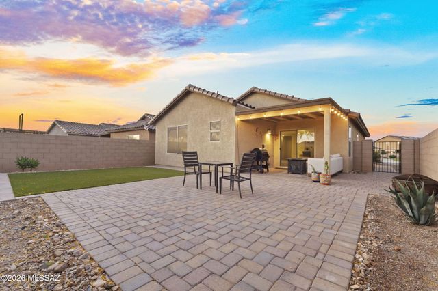 8870 E Raven Hill Way, Tucson, AZ 85730