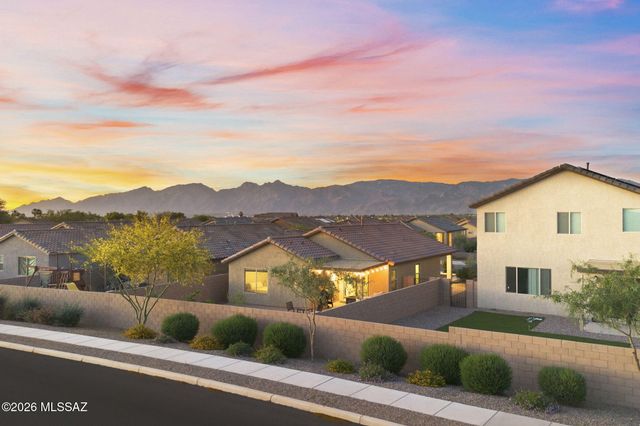 8870 E Raven Hill Way, Tucson, AZ 85730