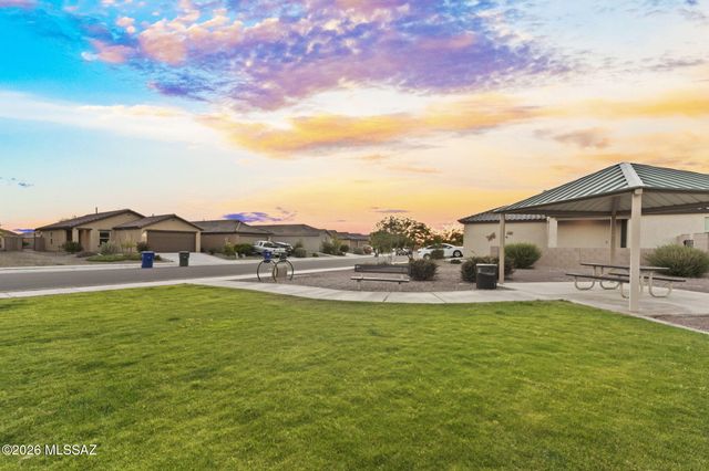 8870 E Raven Hill Way, Tucson, AZ 85730