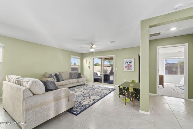 8870 E Raven Hill Way, Tucson, AZ 85730