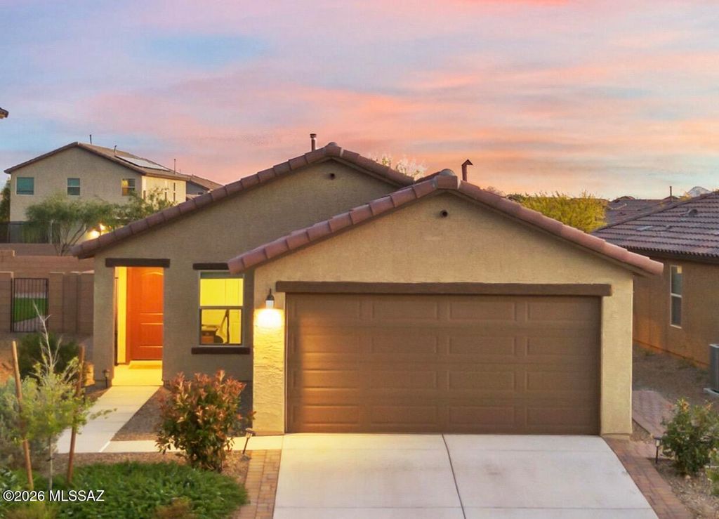 8870 E Raven Hill Way, Tucson, AZ 85730