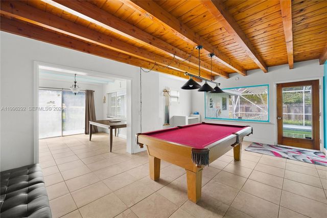 417 SW 1st Ave, Boynton Beach, FL 33435