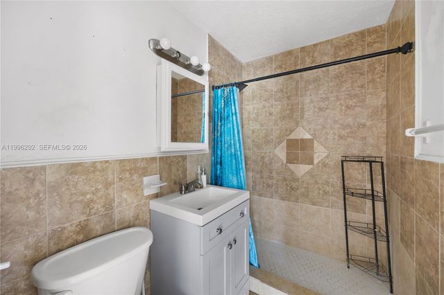 417 SW 1st Ave, Boynton Beach, FL 33435