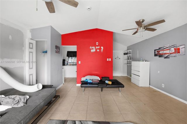 417 SW 1st Ave, Boynton Beach, FL 33435