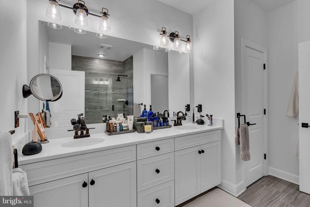 43428 STONEWOOD CROSSING TER, Ashburn, VA 20148