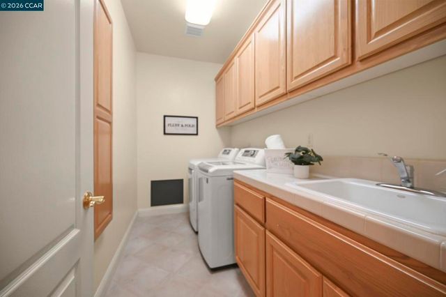 101 Victoria Pl, Danville, CA 94506