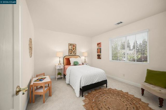 101 Victoria Pl, Danville, CA 94506