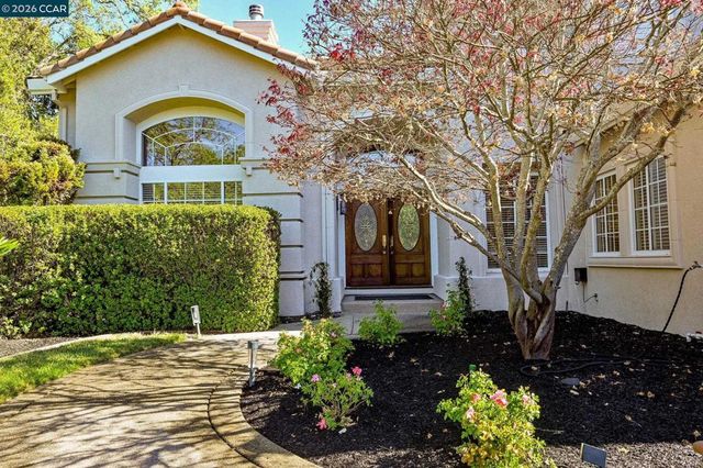 101 Victoria Pl, Danville, CA 94506