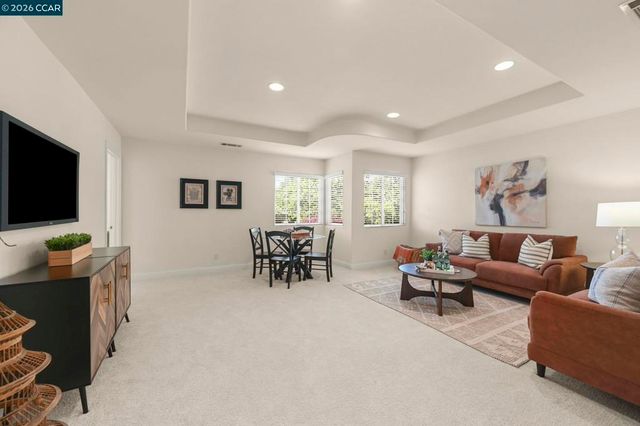 101 Victoria Pl, Danville, CA 94506