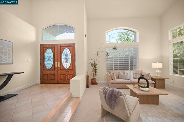 101 Victoria Pl, Danville, CA 94506