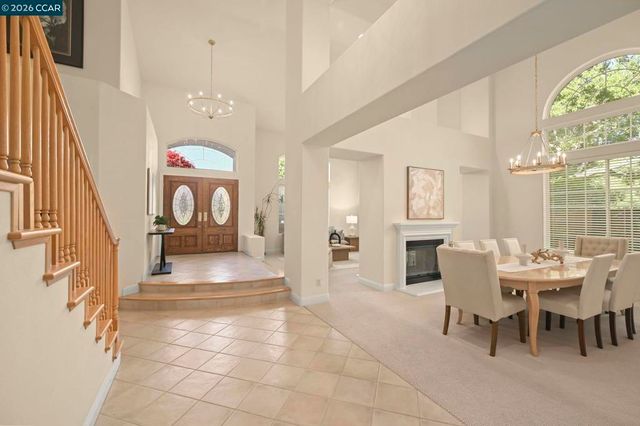 101 Victoria Pl, Danville, CA 94506