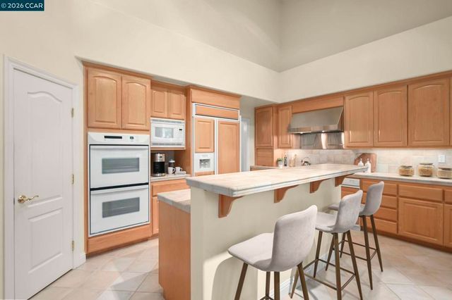 101 Victoria Pl, Danville, CA 94506