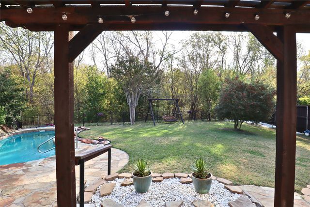 1706 Hollow Creek Court, Garland, TX 75040