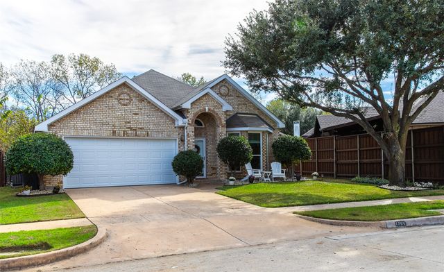 1706 Hollow Creek Court, Garland, TX 75040
