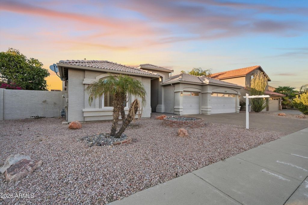 5546 W LONE CACTUS Drive, Glendale, AZ 85308 — photo 4