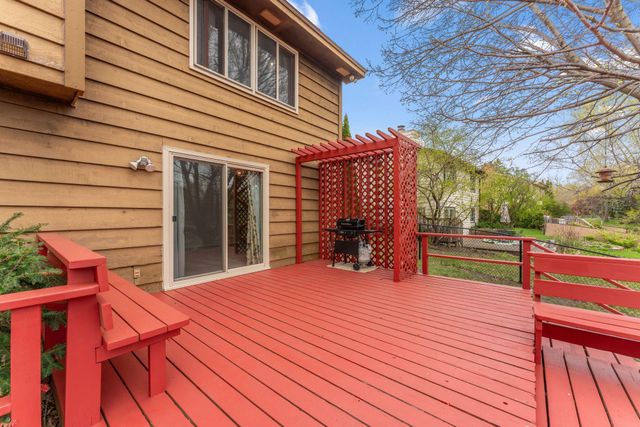2532 83rd Ave N, Brooklyn Park, MN 55444